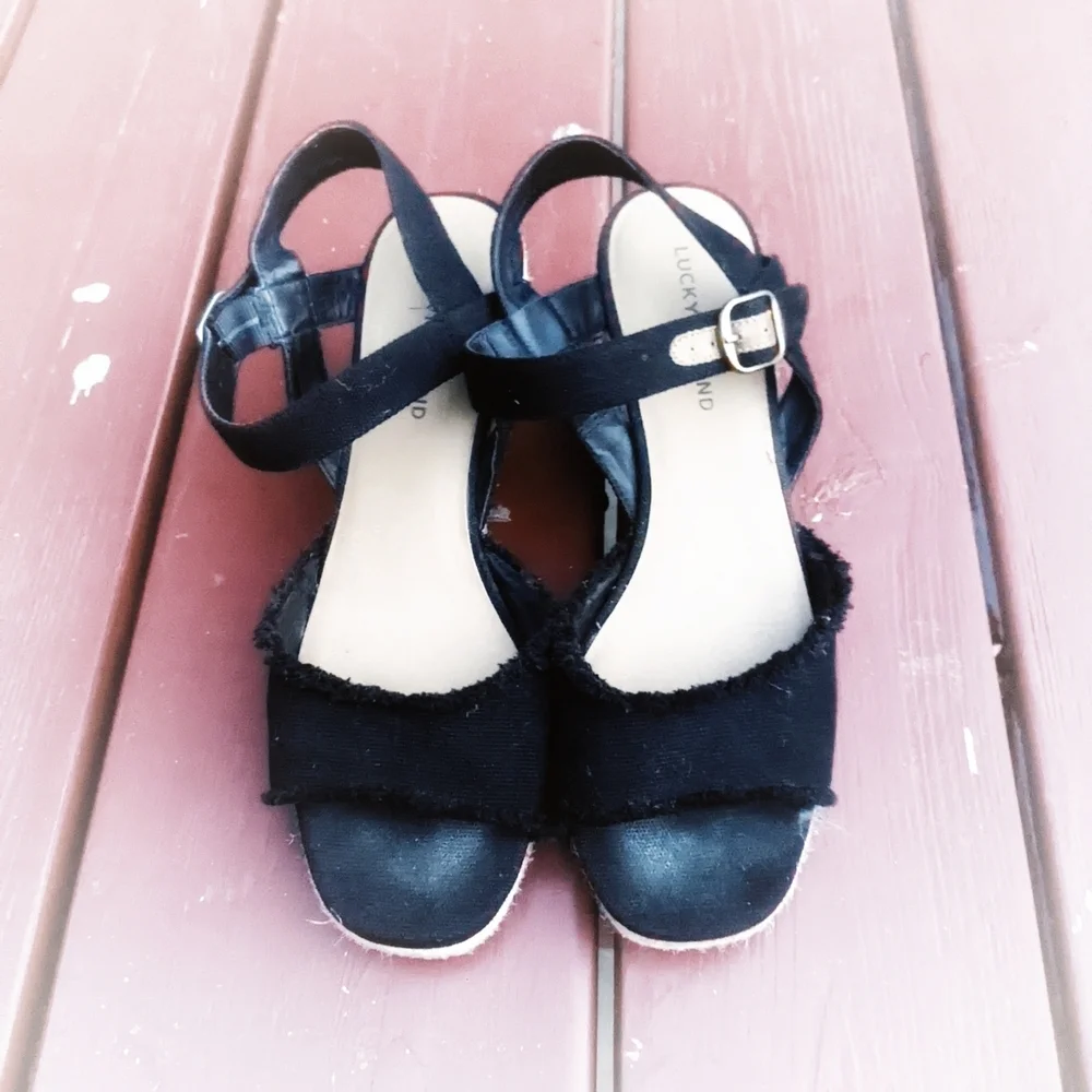 Lucky Brand Women's Black Wedge Espadrille Sandals with Buckle Size 11